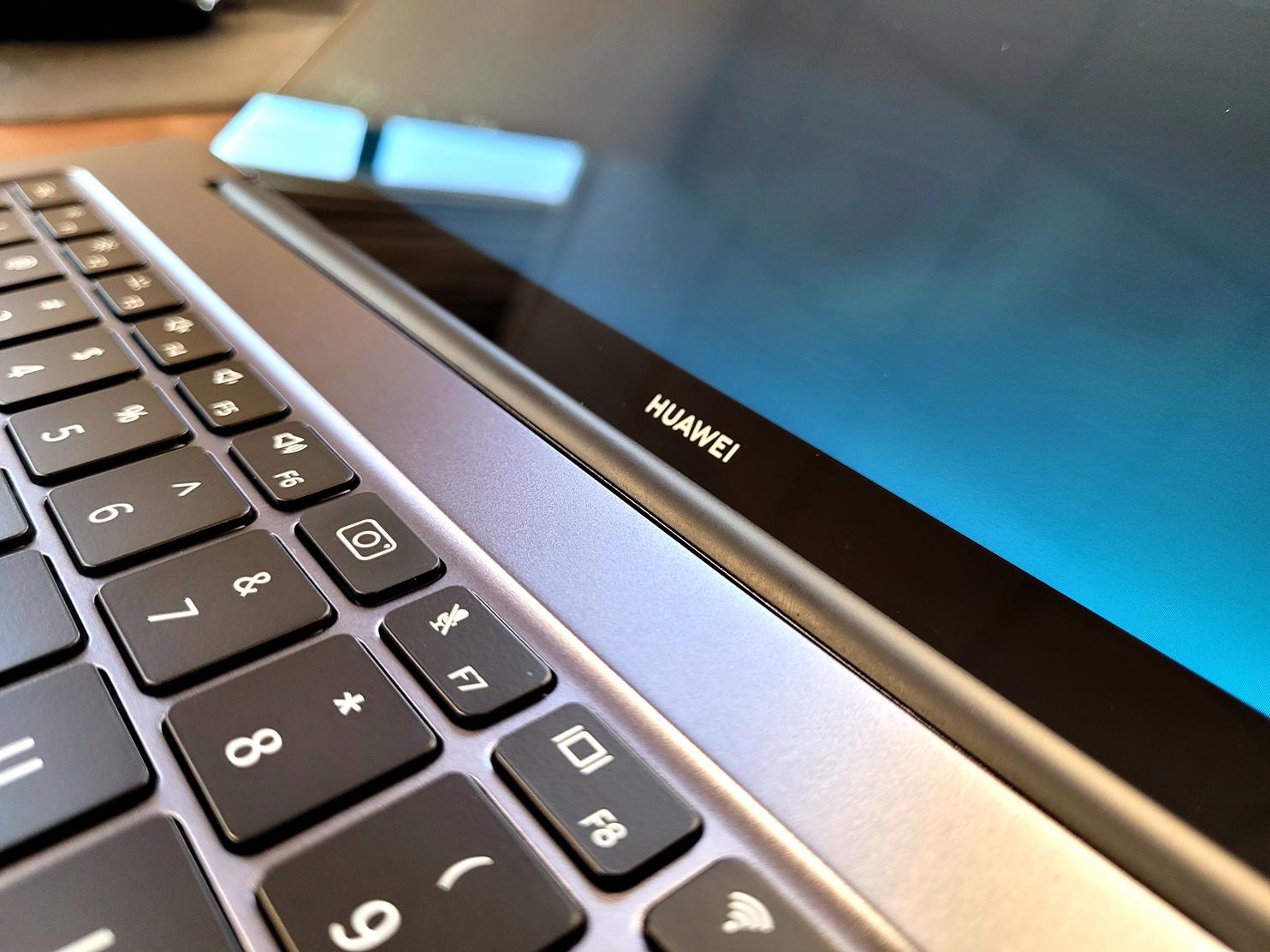 華為新款筆記本電腦，小巷中的隱藏寶藏探索之旅