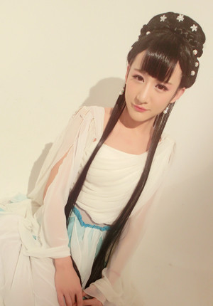 “小燦反串新視頻”,小燦反串新視頻，探索自然美景的旅行，尋找內心的平和