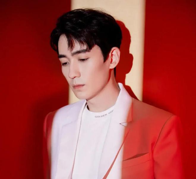 湖北男明星,湖北男明星閃耀娛樂(lè)圈的湖北男兒們