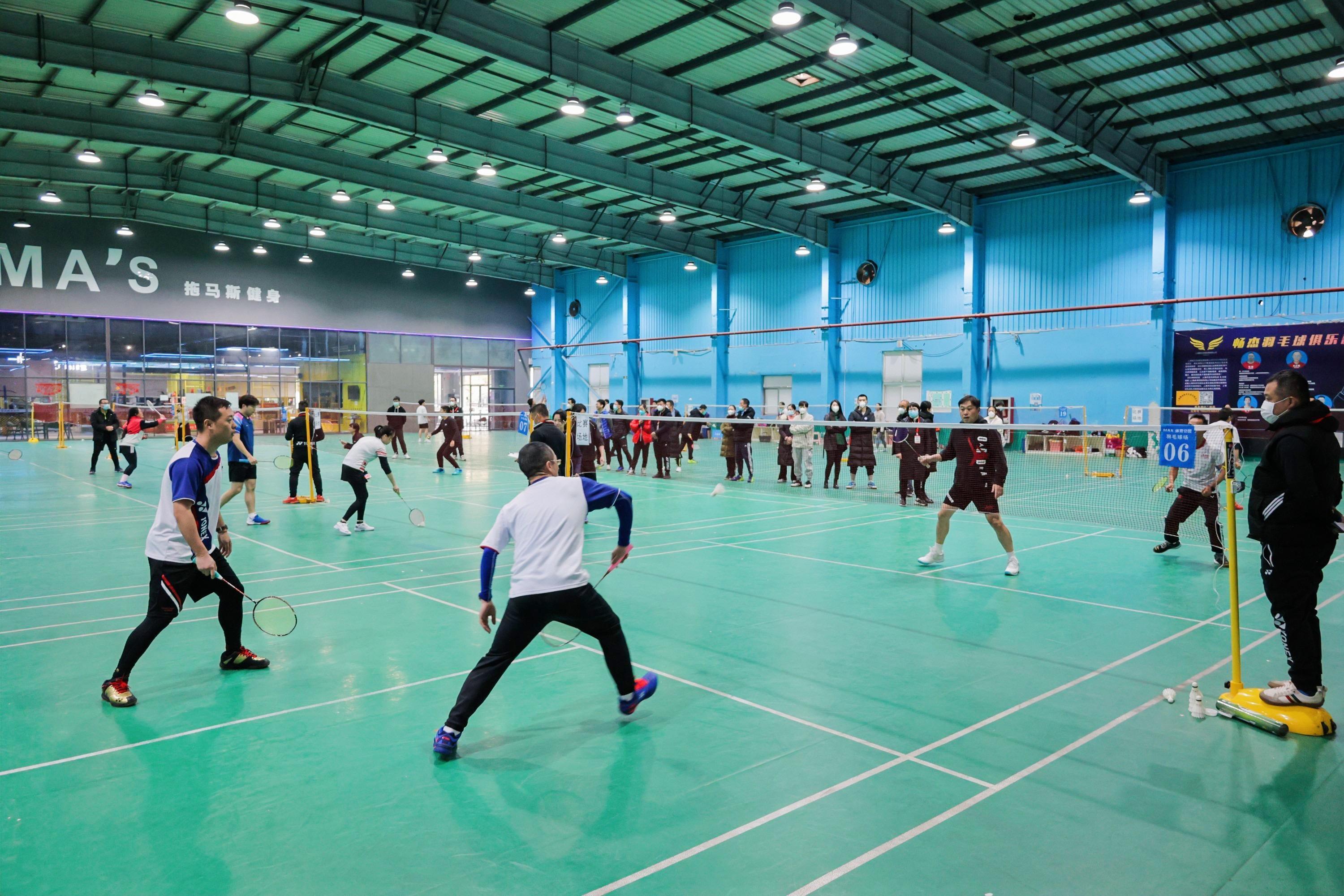社區(qū)羽毛球比賽，促進(jìn)交流與健康的積極活動(dòng)