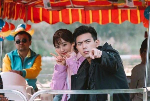 最新情侶互動，愛的日常小事的溫馨時刻