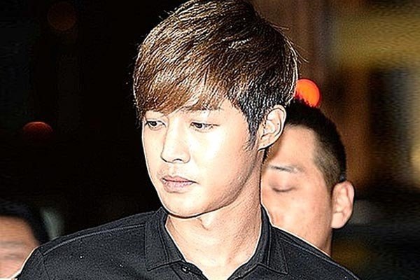 韓國(guó)老男明星力薦的高科技產(chǎn)品，重塑生活品質(zhì)，引領(lǐng)科技潮流新風(fēng)尚！