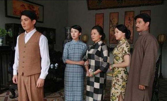 亂世玉緣演員表揭秘，探尋小巷中的獨(dú)特玉緣小店之旅