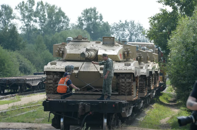 最新坦克科技資訊，重塑未來戰(zhàn)爭(zhēng)體驗(yàn)，巨獻(xiàn)來襲