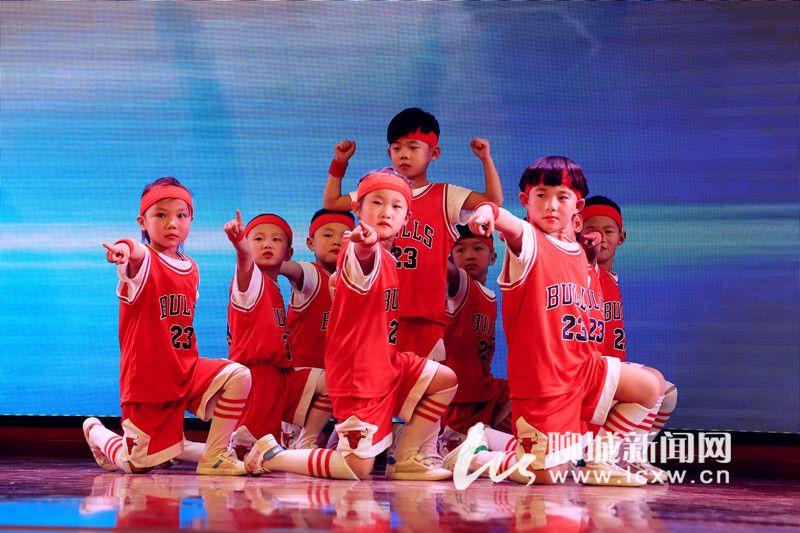 小紅書(shū)幼兒體操比賽，小小身軀，爆發(fā)大大能量！