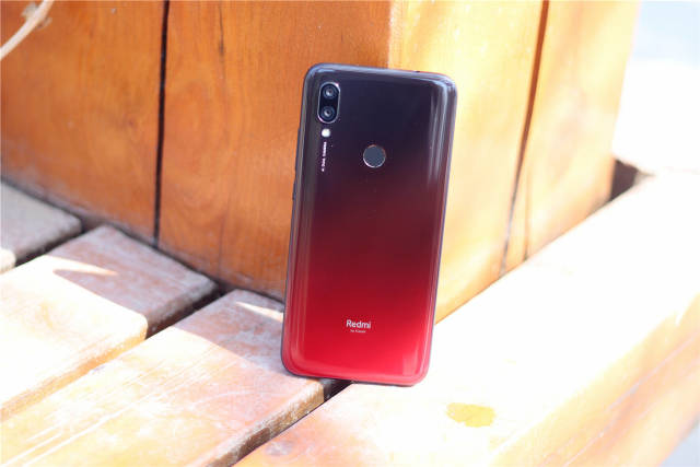 紅米7上市，與時俱進，引領學習新紀元潮流！