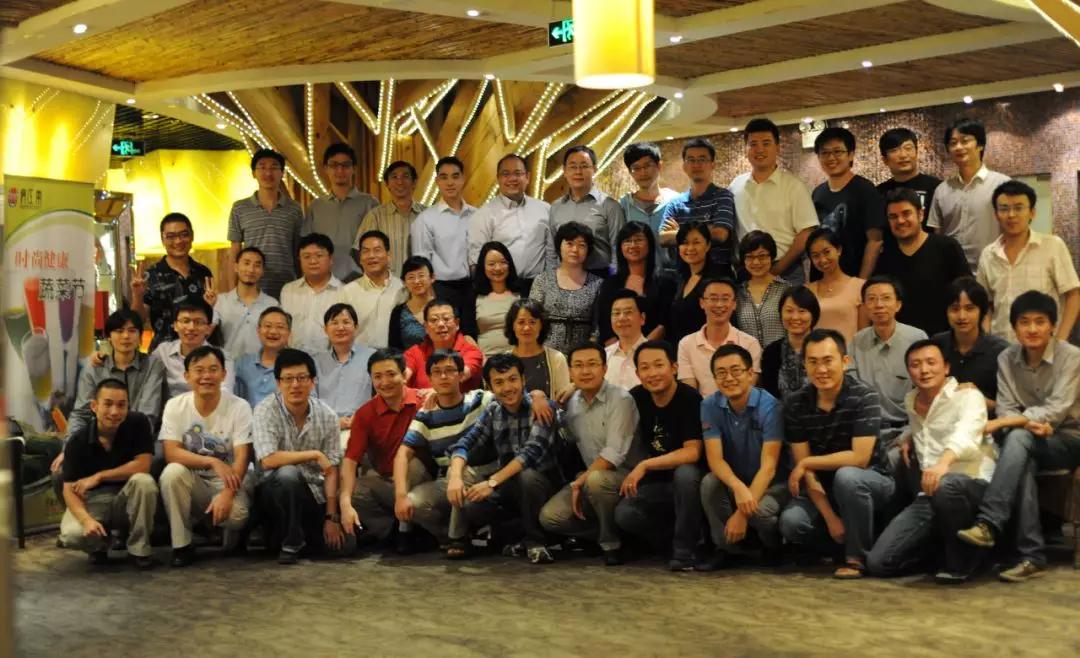 知乎上市，知識(shí)之河的澎湃之旅