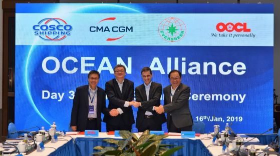 探索物流巨頭中遠的資本市場之路，成功上市之路揭秘