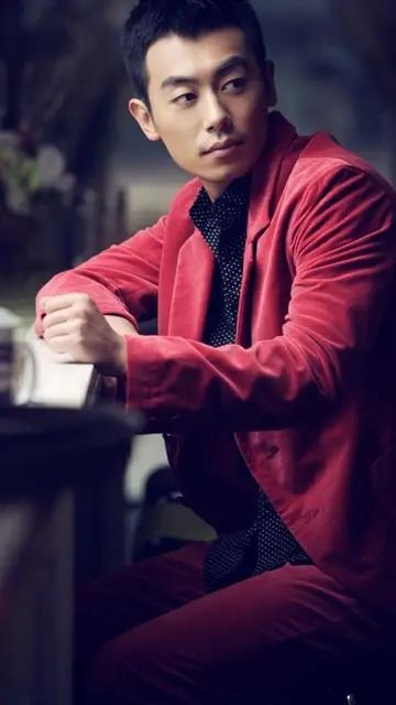 四字明星探尋自然美景之旅，寧靜與力量的交融之旅