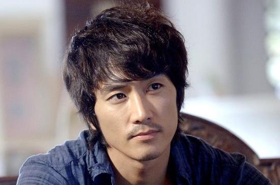 韓國(guó)男演員作品與演技介紹，遠(yuǎn)離色情內(nèi)容，關(guān)注健康娛樂(lè)資訊