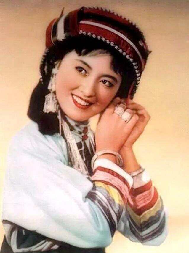 電影五朵金花演員表，光影之間的友情之花綻放