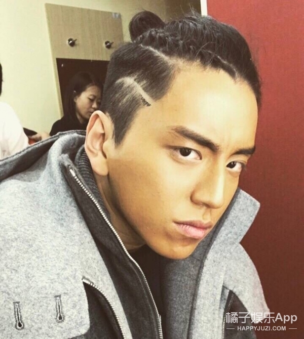 王大陸發(fā)型教程揭秘，溫情故事背后的發(fā)型魅力探索