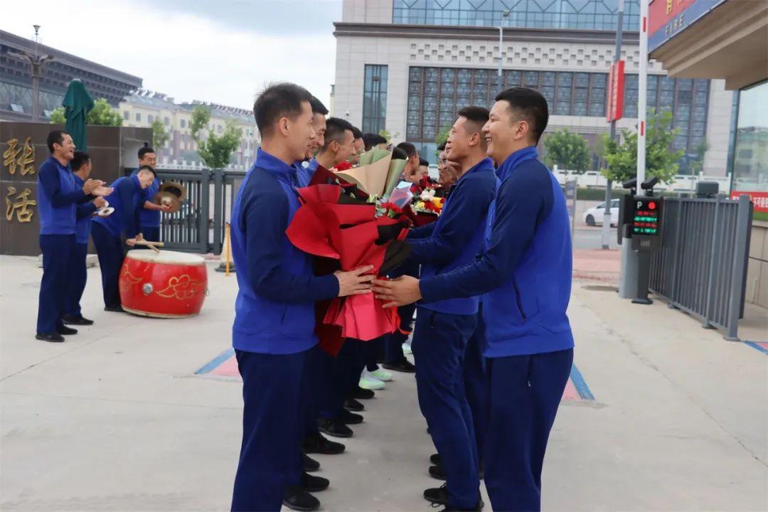 最新戰(zhàn)斗風(fēng)采，自然美景的心靈之旅戰(zhàn)斗風(fēng)采展示