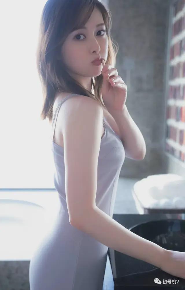 最新美女寫真,最新美女寫真，探索自然美景的旅行，尋找內(nèi)心的平靜