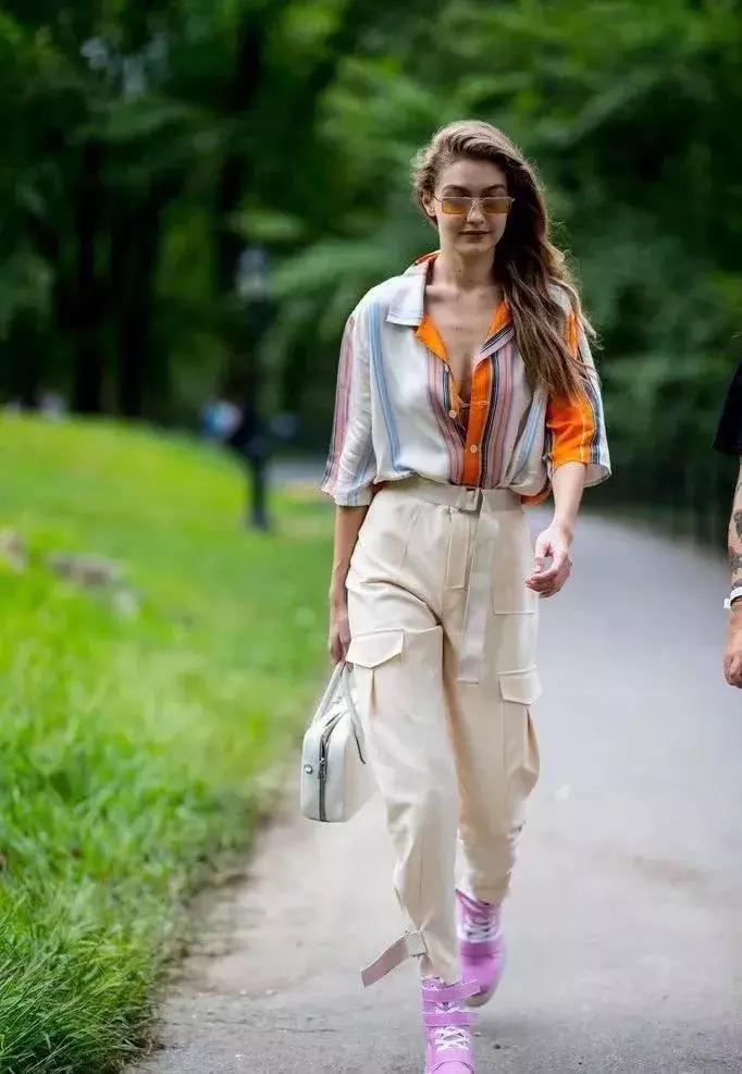 不火的男明星，星光黯淡背后的故事