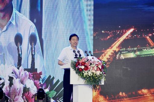 八年成長路，愛的陪伴與上市之旅