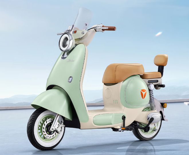 雅迪冠能電動(dòng)車(chē)價(jià)格，市場(chǎng)定位與消費(fèi)者立場(chǎng)的深度探討