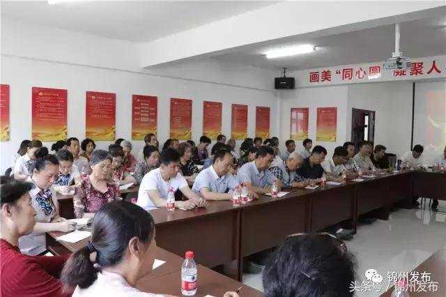 2025年黨課教程，高科技產(chǎn)品引領(lǐng)新時(shí)代，智能生活的探索之旅