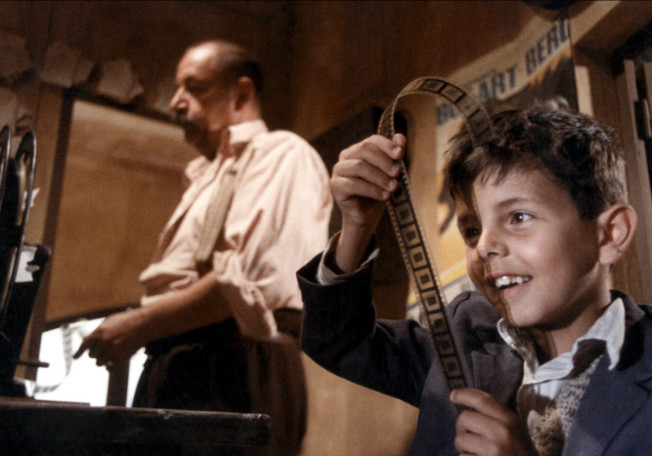 天堂電影院電影，小巷深處的電影寶藏