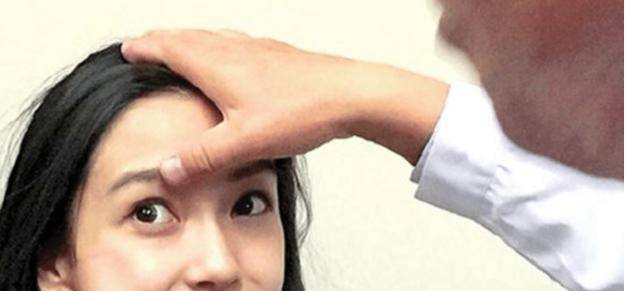 明星換牙，展現(xiàn)變化魅力，自信成就夢想的力量