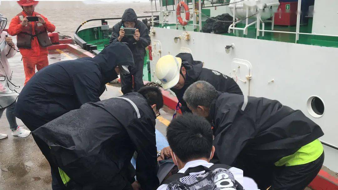 臺風(fēng)最新動態(tài)及實(shí)時現(xiàn)況報告