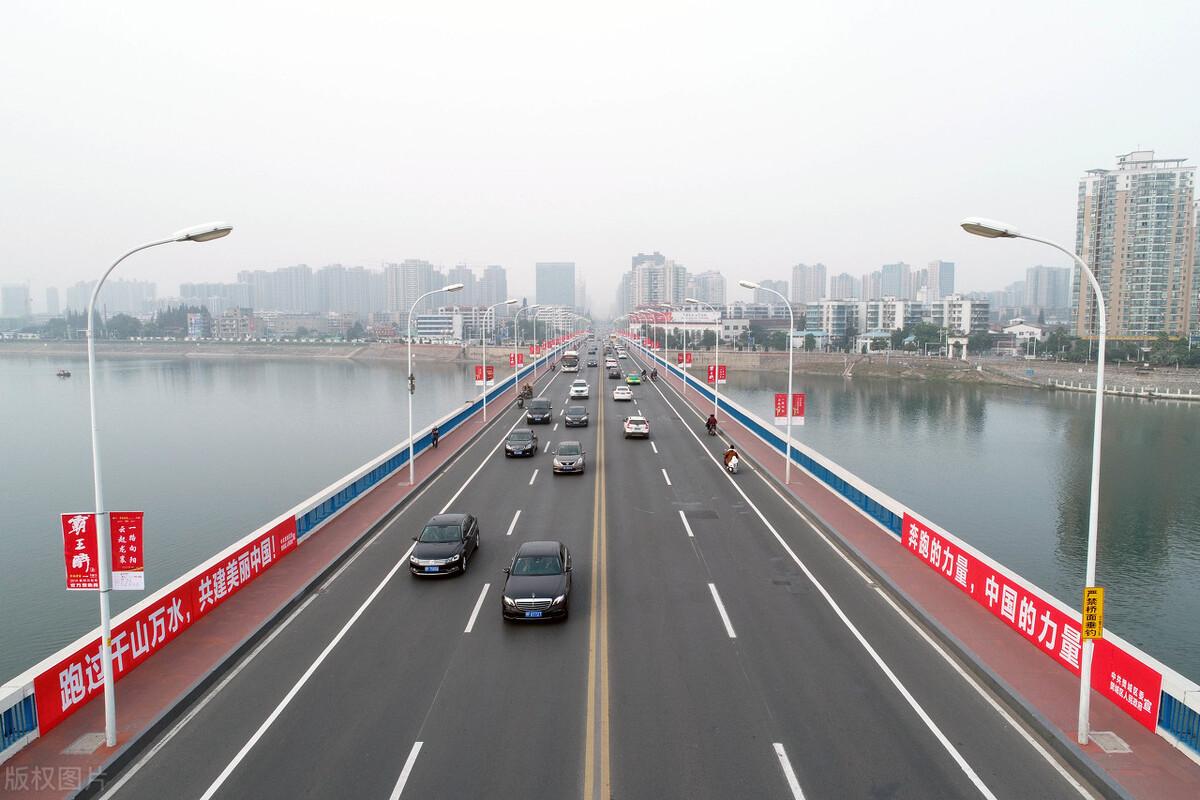 鄭萬高鐵保康最新進(jìn)展，動(dòng)態(tài)更新、影響及觀點(diǎn)綜述