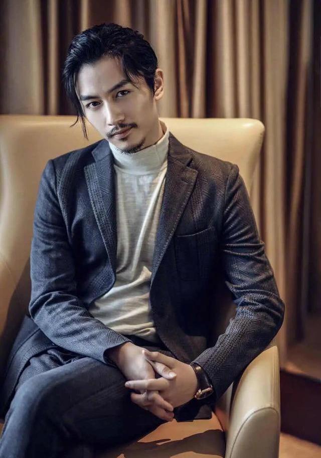 有魅力的男明星，回溯星光璀璨之路