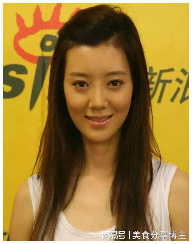 演員王麗，小巷深處的秘密樂園探秘