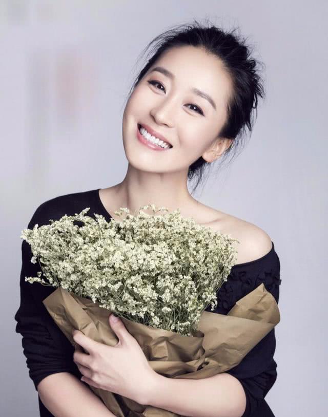 槐花演員與隱秘劇場的故事