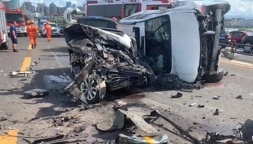 都江堰車禍最新進展，重啟自然之旅，探尋內(nèi)心寧靜之道