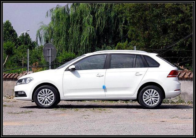 大眾桑塔納價格變動背后的力量，學(xué)習(xí)、自信與趨勢分析