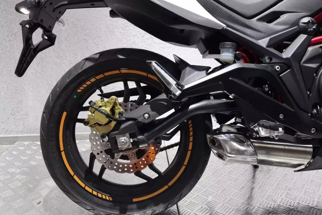 光陽Krider400上市，歡樂騎行，緊密愛的紐帶