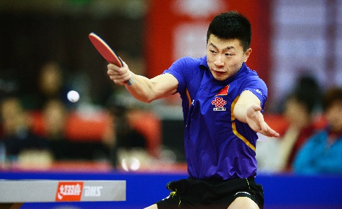 馬龍乒乓球巨星風(fēng)采與奮斗瞬間，賽場上的奮斗照片記錄馬龍風(fēng)采