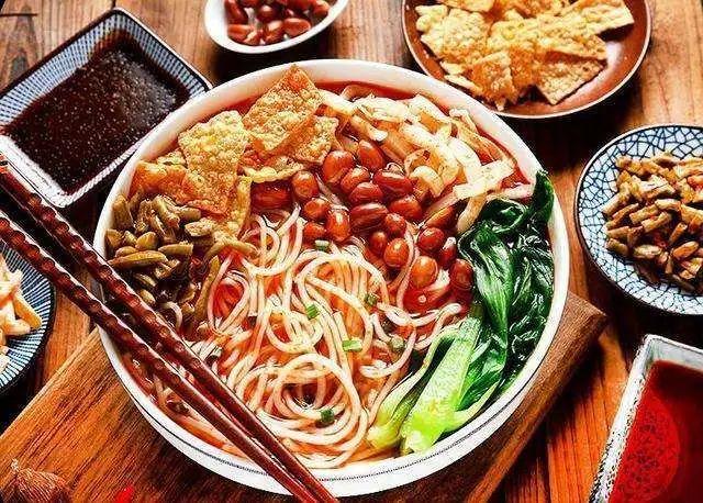 探索未來餐桌，最新創(chuàng)意美食無限可能