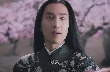 夜華演員揭秘，隱秘瑰寶藏于小巷之中