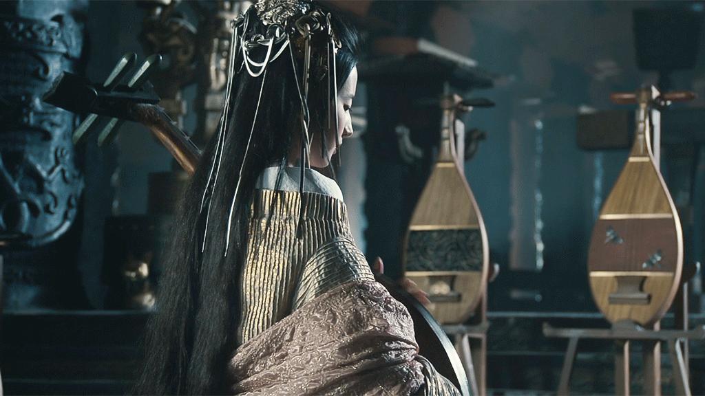 虞姬新版本攻略，成為戰(zhàn)場焦點(diǎn)的大揭秘！