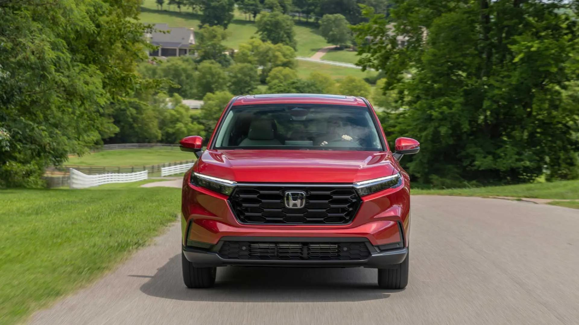 CRV最新款，與自然美景的邂逅，啟程內(nèi)心平靜之旅