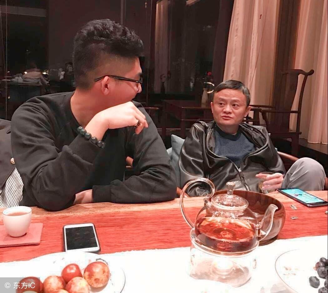 阿里馬云最新動(dòng)態(tài)，領(lǐng)導(dǎo)力展現(xiàn)與未來(lái)展望