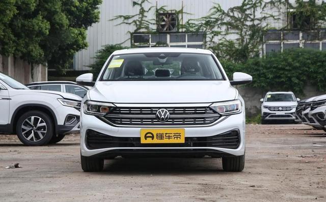 小巷深處的汽車樂園，最新汽車報價，洞悉未來汽車市場趨勢（2025年）