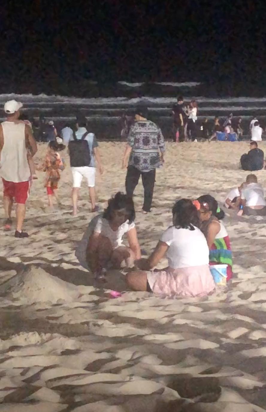 夏日浪漫度假指南，沙灘夫妻的甜蜜時光????