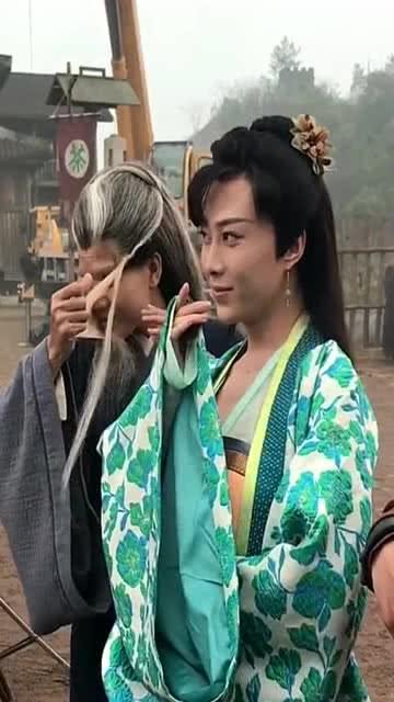 揭秘最新易容術(shù)，化妝藝術(shù)的魅力與技巧探索