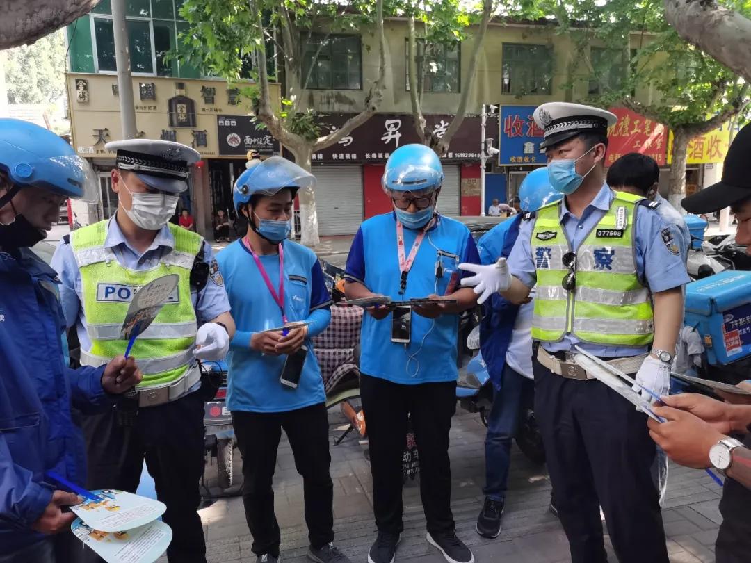 全方位指南，外賣小哥頭盔最新選購、使用與維護攻略