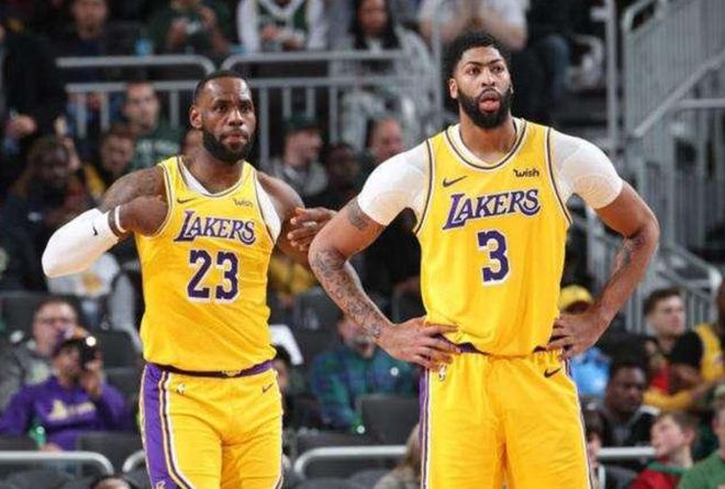 湖人最新季后賽表現(xiàn)及前景深度分析