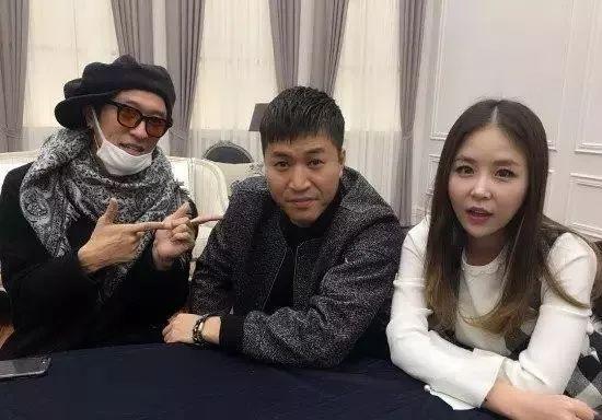 申智金鐘民最新動(dòng)態(tài)揭秘，小巷中的美食寶藏探索