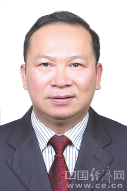 來賓市委常委最新名單揭曉，與自然美景的親密之旅