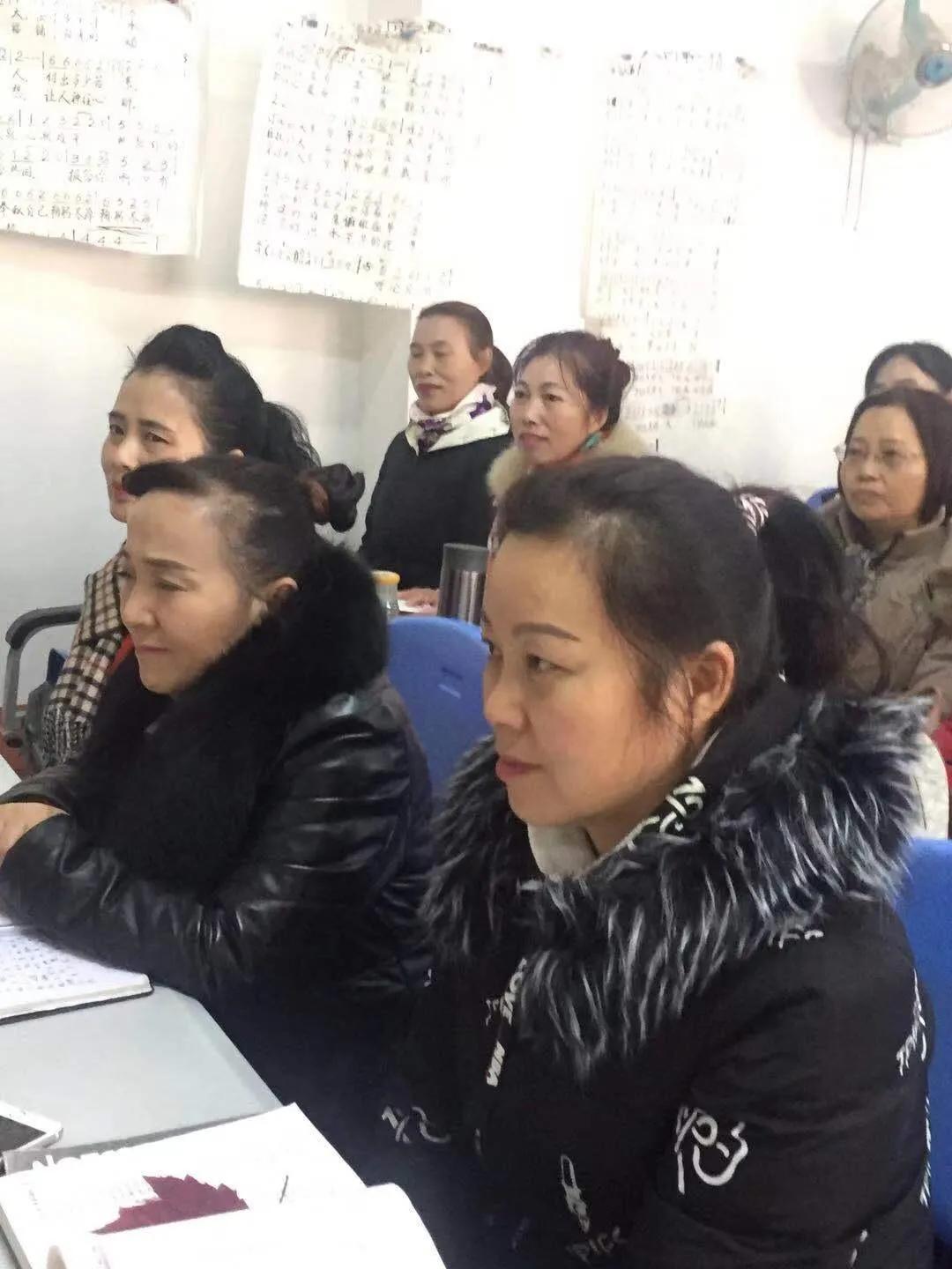 朗讀者最新主題揭曉，學(xué)習(xí)變革，自信成就夢想之路