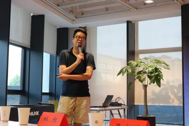 浙江省官員引領(lǐng)科技革新，高科技產(chǎn)品重塑未來(lái)生活新篇章