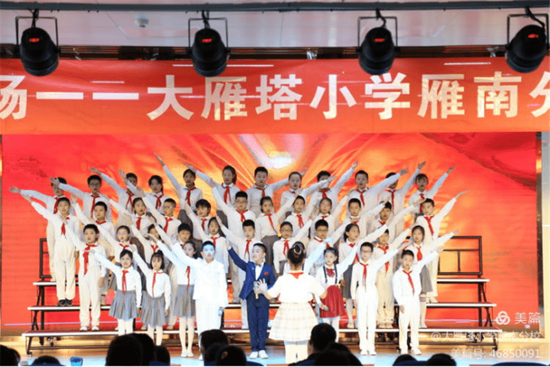 小學生愛國歌曲精選，唱響童年的愛國情旋律