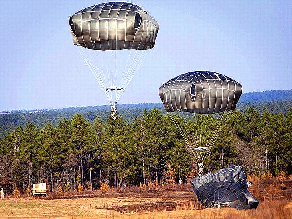 中國空降兵最新裝備揭秘，尖端裝備展示戰(zhàn)斗力?