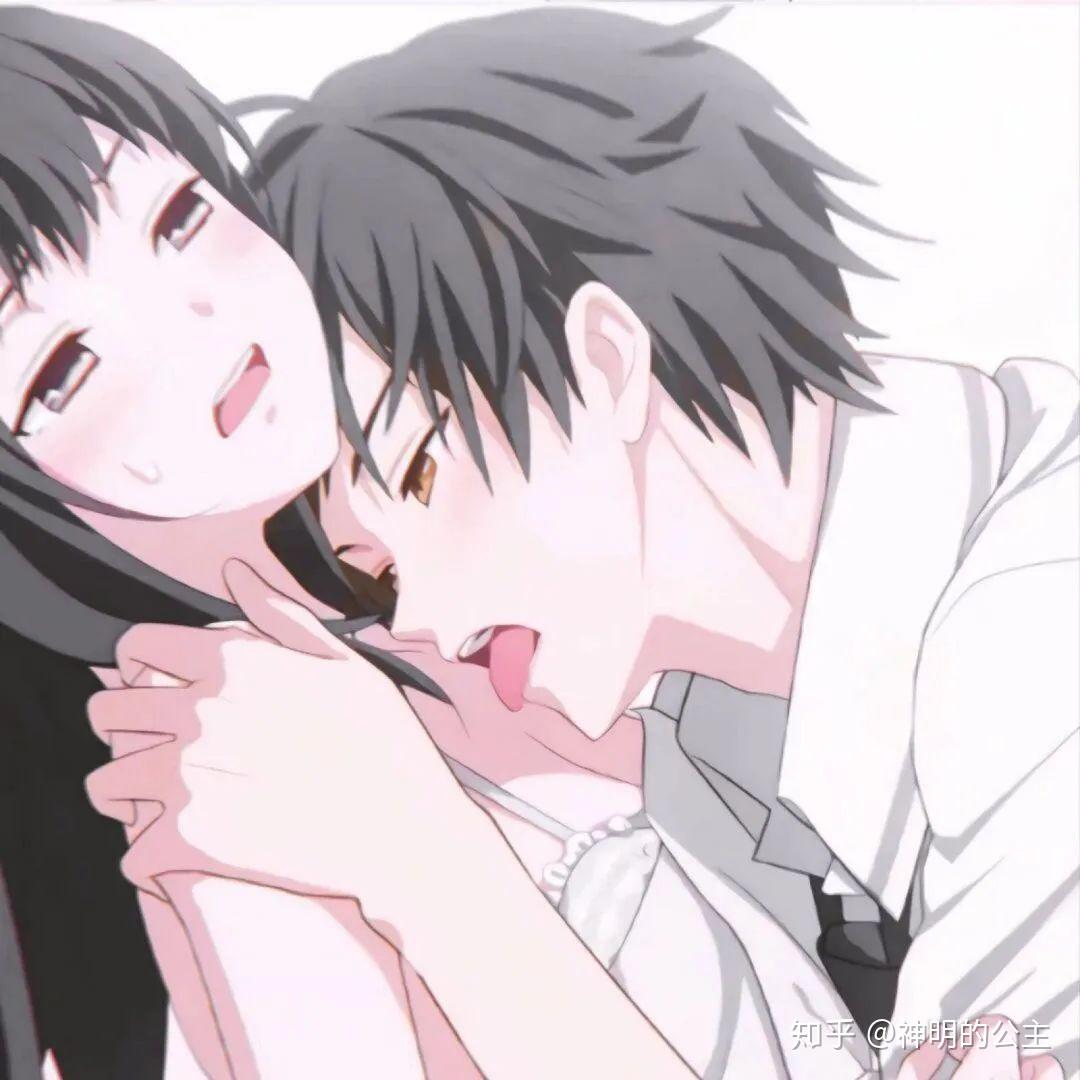 動漫情侶頭像最新版，自然美景中的浪漫之旅